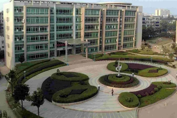 技工學(xué)校.webp.jpg