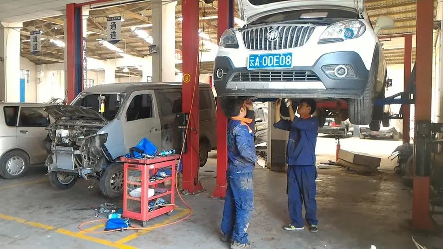 機(jī)動(dòng)車.webp.jpg